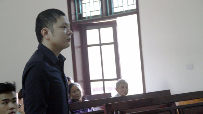 Nguyễn Văn Tiến tại phi&ecirc;n t&ograve;a. (Ảnh: b&aacute;o Tuổi trẻ)