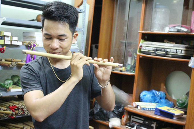 Anh đang l&agrave; chủ 25 cửa h&agrave;ng s&aacute;o tr&uacute;c tr&ecirc;n khắp cả nước