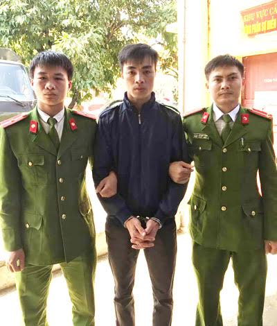 &nbsp;Đối tượng Ng&ocirc; Đức Qu&acirc;n tại cơ quan điều tra. (Ảnh: b&aacute;o D&acirc;n tr&iacute;)