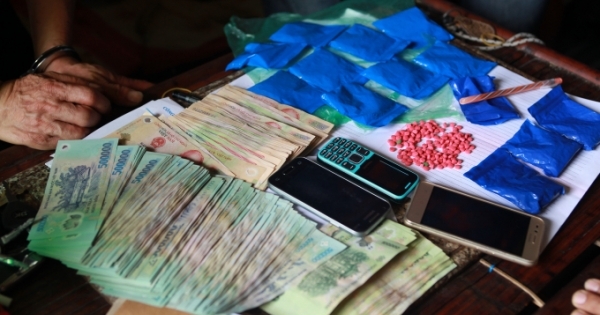 Bắc Giang: Bắt 7 đối tượng tàng trữ súng và hàng nghìn viên ma túy tổng hợp