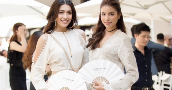 Cùng diện váy ngắn, Á hậu Lệ Hằng đọ chân dài miên man với Hoa hậu Phạm Hương