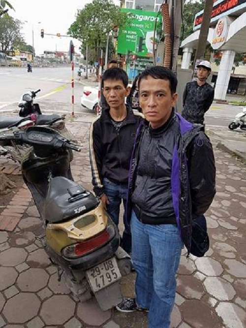 Hai đối tượng bị lực lượng chức năng bắt giữ.