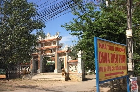 Rơi nước mắt chuyện cô sinh viên mang bầu 7 tháng gõ cửa nhà chùa