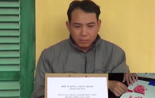 Bắt đối tượng vận chuyển 200 viên hồng phiến từ Lào về Việt Nam