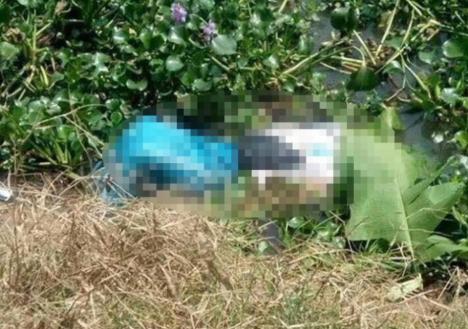 Thi thể nạn nh&acirc;n được ph&aacute;t hiện trong bao tải trong trạng th&aacute;i tr&oacute;i chặt ch&acirc;n tay.