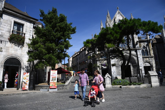 Kiến tr&uacute;c Ph&aacute;p.