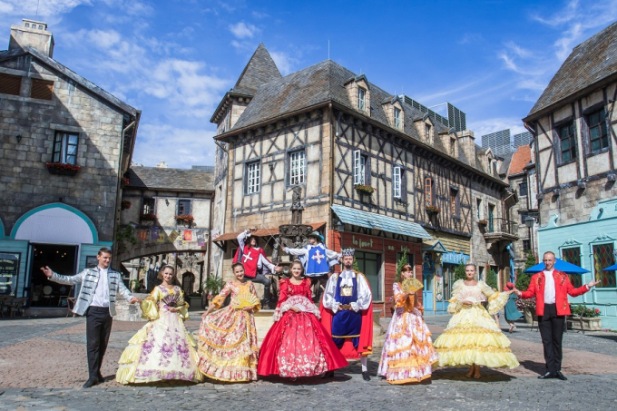 Sun world B&agrave; N&agrave; hills.