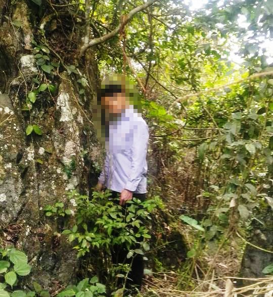 Nghi can s&aacute;t hại hai bố con đ&atilde; tự tử.