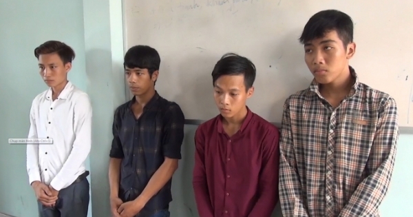 Kiên Giang: Khởi tố 4 đối tượng xúc phạm cờ Tổ quốc