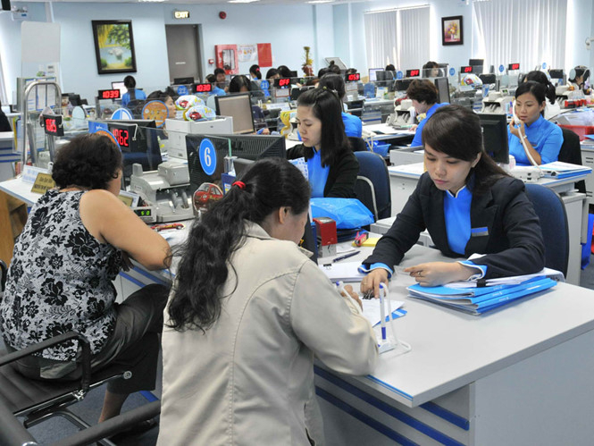 Rắc rối quanh vụ mất tiền khiến vốn h&oacute;a ng&acirc;n h&agrave;ng Eximbank giảm mạnh. (Nguồn: Thanh Ni&ecirc;n)