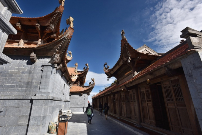 Du ngoạn quần thể t&acirc;m linh k&igrave; vĩ tại Fansipan