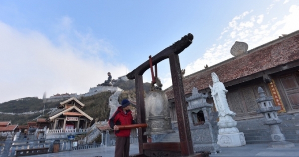 Du ngoạn quần thể tâm linh kì vĩ tại Fansipan