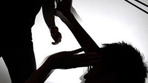 Phạm cấm kỵ, cưỡng hiếp vợ bạn, gã đàn ông háo sắc vong mạng trước hàng chục nhát dao