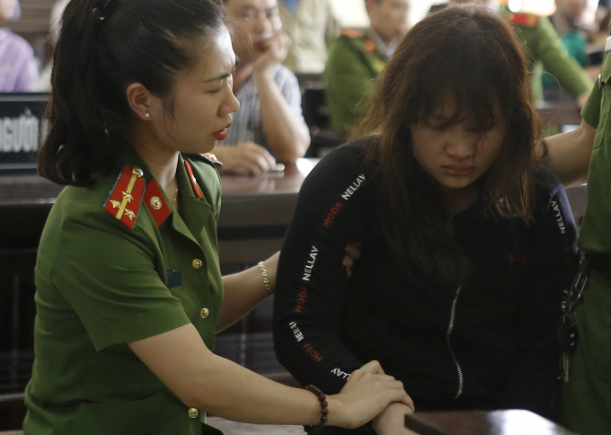 Bị c&aacute;o Huệ tại phi&ecirc;n x&eacute;t xử ng&agrave;y 16/3.