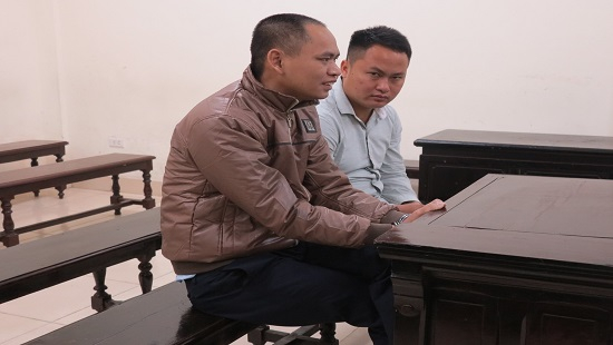 C&aacute;c bị c&aacute;o tại t&ograve;a.