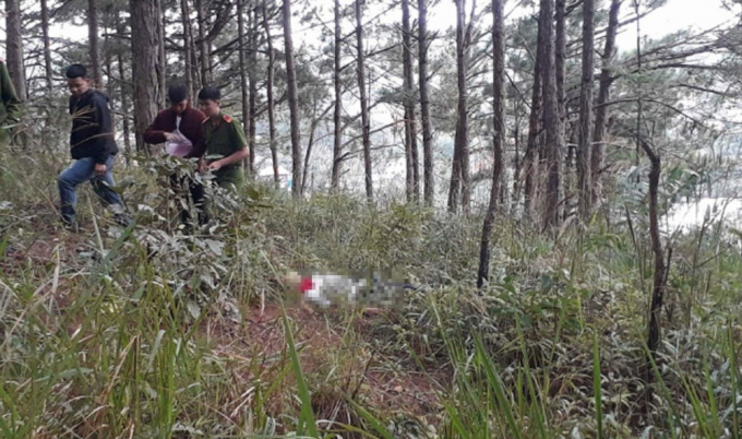 Ph&aacute;t hiện thi thể nam thanh ni&ecirc;n trong rừng. Ảnh minh họa.