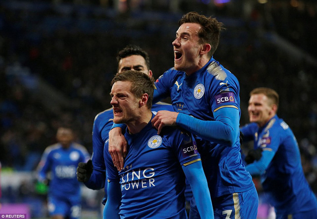 Jamie Vardy ghi b&agrave;n thắng gỡ h&ograve;a cho&nbsp;Leiceste. (Nguồn: Reuters)