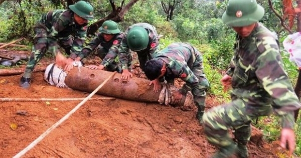 Quốc tế chung tay khắc phục hậu quả bom mìn Việt Nam