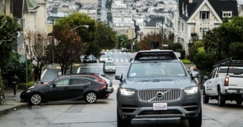 Xe Volvo CX90 bị chỉ trích trong vụ xe tự lái gây chết người