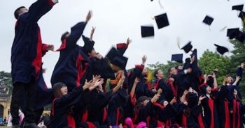 1 ngành chỉ có 2 sinh viên tốt nghiệp đúng hạn