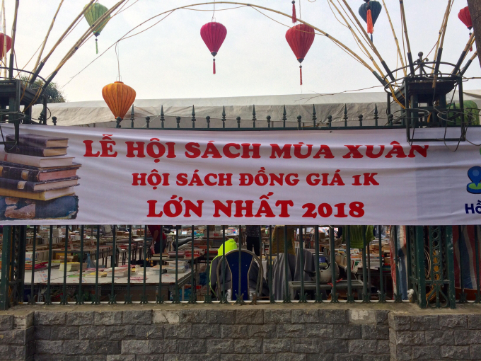 Lễ hội s&aacute;ch m&ugrave;a Xu&acirc;n được tổ chức tại Hồ Văn (58 Văn Miếu Quốc Tử Gi&aacute;m, H&agrave; Nội).