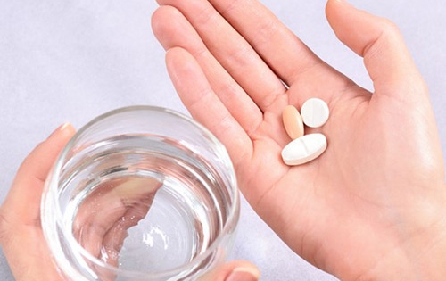 Nguy cơ tử vong tăng cao ở phụ nữ khi dùng kháng sinh dài hạn