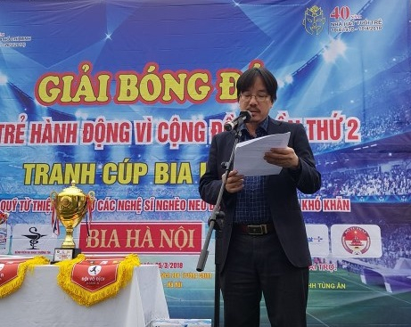 &nbsp;&Ocirc;ng Nguyễn Sĩ Tiến, Ph&oacute; Gi&aacute;m đốc Nh&agrave; h&aacute;t Tuổi trẻ ph&aacute;t biểu khai mạc giải đấu.&nbsp;