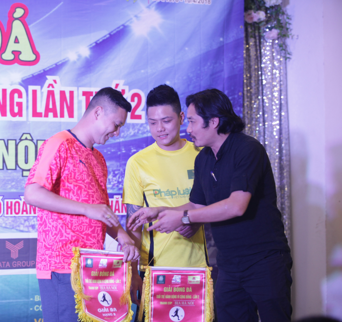 Đội b&oacute;ng Habeco v&agrave; đội TaTa đạt giải ba SeriB.