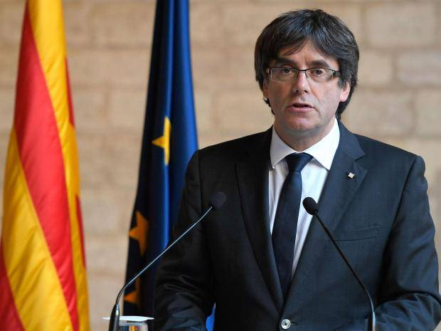 &Ocirc;ng&nbsp;&nbsp;Carles Puigdemont.