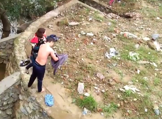 H&agrave;nh động dũng cảm của anh Cường đ&atilde; được người d&acirc;n v&agrave; cộng đồng biết đến, rất đ&aacute;ng kh&acirc;m phục v&agrave; biểu dương.