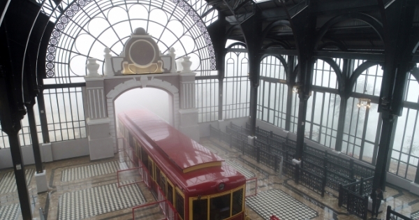 Từ 31/3/2018, Sun Group chính thức vận hành tuyến tàu hỏa leo núi dài nhất Việt Nam