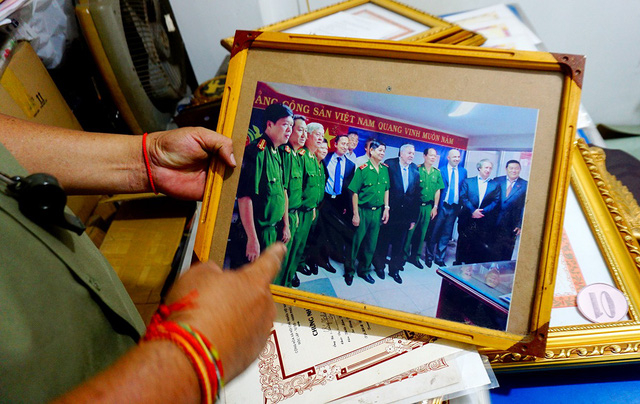 Những bức h&igrave;nh kỷ niệm với l&atilde;nh đạo ng&agrave;nh ph&ograve;ng ch&aacute;y chữa ch&aacute;y th&agrave;nh phố.