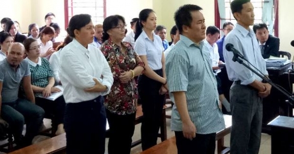 Làm giấy tờ khống để chiếm đoạt hàng trăm tỷ đồng của ngân hàng