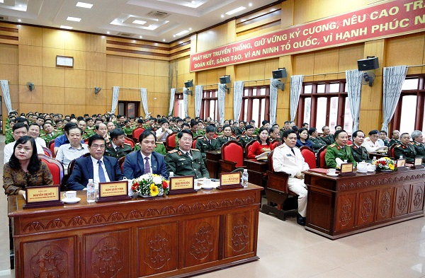 C&aacute;c đại biểu tham dự buổi lễ bổ nhiệm T&acirc;n gi&aacute;m đốc C&ocirc;ng an tỉnh H&agrave; Tĩnh.