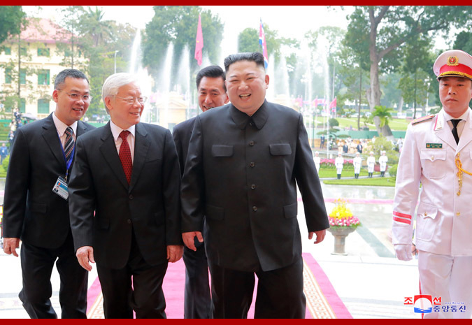 Chủ tịch Kim Jong-un khẳng định t&igrave;nh bạn s&acirc;u sắc với Việt Nam