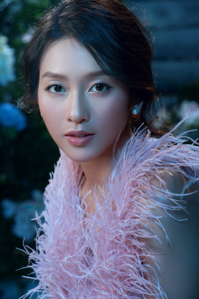 Đặng Thu Thảo c&ugrave;ng d&agrave;n người đẹp ngời ngời kh&iacute; chất với thời trang Xu&acirc;n H&egrave;