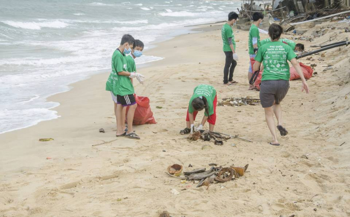 Chưa bao giờ vấn nạn r&aacute;c thải g&acirc;y &ocirc; nhiễm biển lại g&acirc;y nhức nhối x&atilde; hội đến vậy.