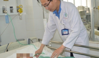 Cần Thơ: Cứu sống bà mẹ Việt Nam anh hùng bị u não nguy kịch