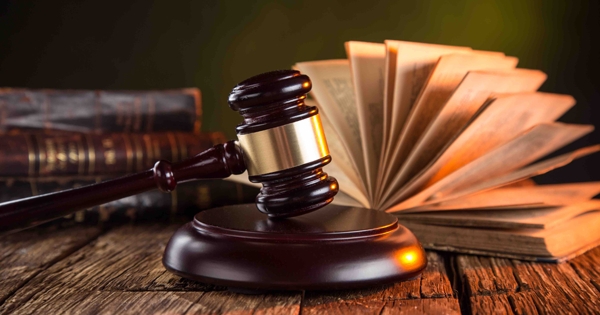 Sắp bãi bỏ nhiều quy định pháp luật