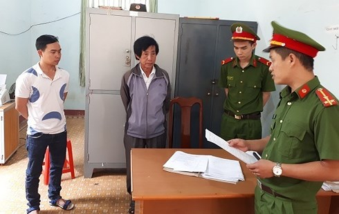 &Ocirc;ng Huỳnh B&ecirc; bị cơ quan c&ocirc;ng an truy tố v&igrave; đ&atilde; lừa tiền của nhiều người..