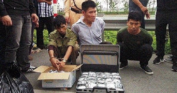 Mang cả va ly ma túy đi qua Thái Bình trong đêm