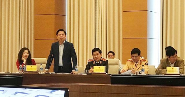 Bộ trưởng GTVT đề nghị quy định người làm mất bằng lái xe phải thi lại