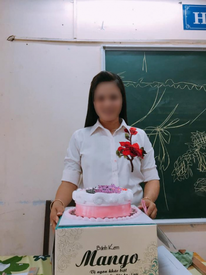 C&ocirc; gi&aacute;o H. đ&atilde; kết h&ocirc;n v&agrave; c&oacute; một con trai gần 3 tuổi.