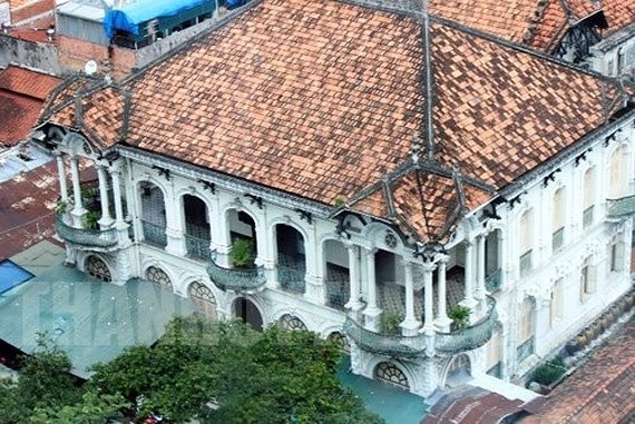 Căn biệt thự cổ tại 110-112 V&otilde; Văn Tần (quận 3, TPHCM). Ảnh: hcmcpv.
