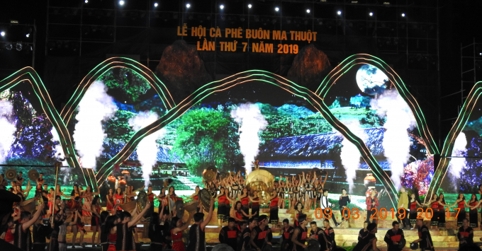 H&igrave;nh ảnh ấn tượng trong chương 1 đất v&agrave; nước.