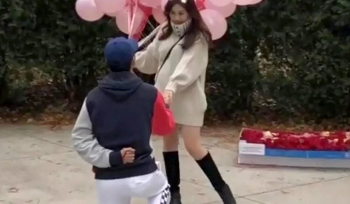 H&igrave;nh ảnh Xin cầu h&ocirc;n Sabrina Ho th&aacute;ng 9 năm ngo&aacute;i. Ảnh: Instagram