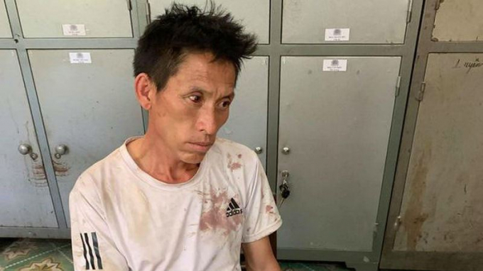 Đối tượng V&agrave; P&agrave; C&ocirc; tại cơ quan c&ocirc;ng an