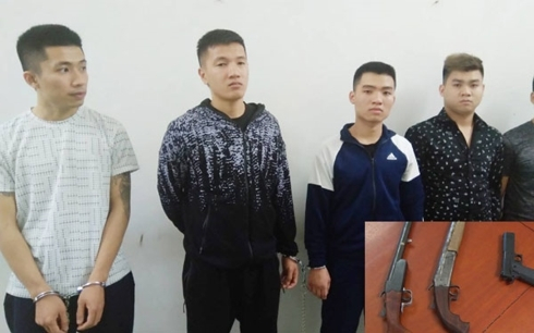 C&aacute;c đối tượng c&ugrave;ng tang vật vụ &aacute;n..