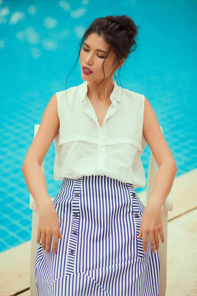 Ưu điểm của kẻ sọc l&agrave; dễ mặc, dễ phối hợp v&agrave; lu&ocirc;n mang đến cho ph&aacute;i đẹp phong c&aacute;ch trẻ trung năng động nhưng cũng kh&ocirc;ng k&eacute;m phần duy&ecirc;n d&aacute;ng v&agrave; l&atilde;ng mạn.