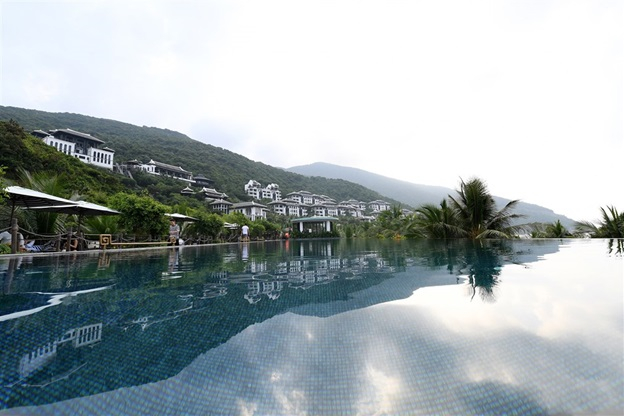 Soi đ&aacute;m cưới triệu đ&ocirc; của giới tỷ ph&uacute; thế giới tại Việt Nam